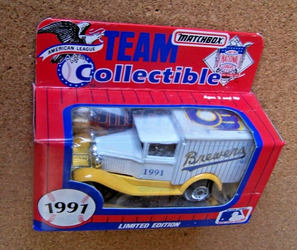 1991 Milwaukee Brewers diecast truck White Rose Matchbox 2nd series c40027