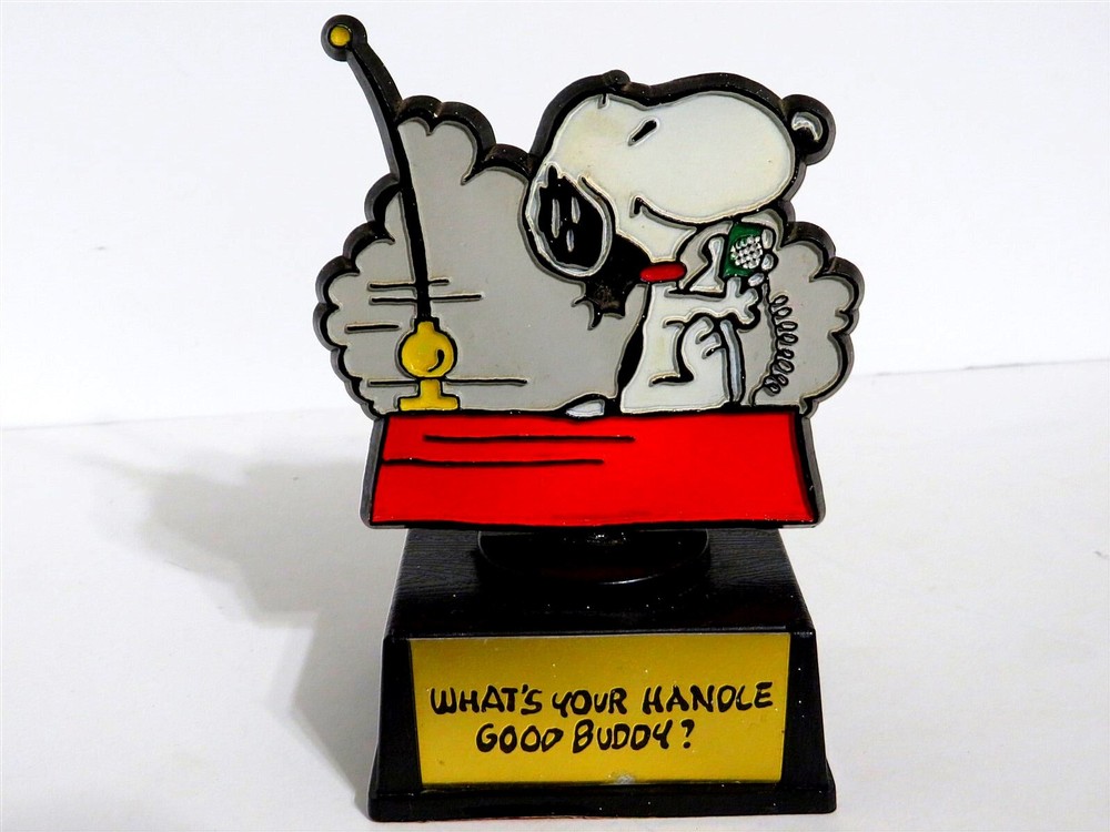 SNOOPY & CHARLIE BROWN AVIVA VINTAGE 1972 TROPHY GRAM FIGURINE