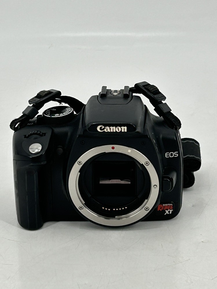Canon Rebel XT EOS DS126071 Digital Camera with original strap