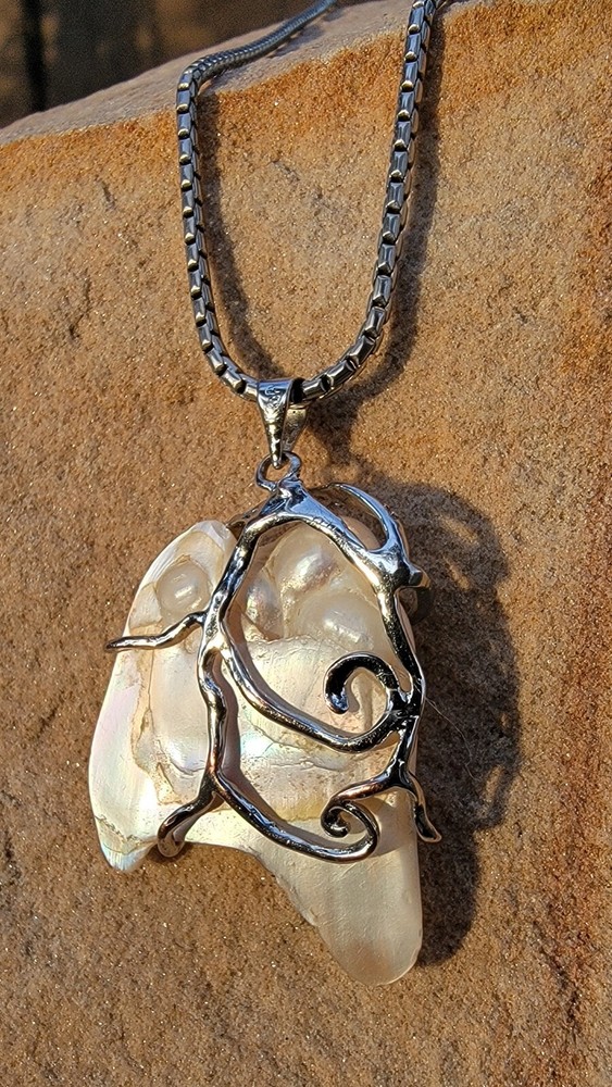 Silver Mother of Pearl Angel Wing Necklace Pendant 23in White Angelic