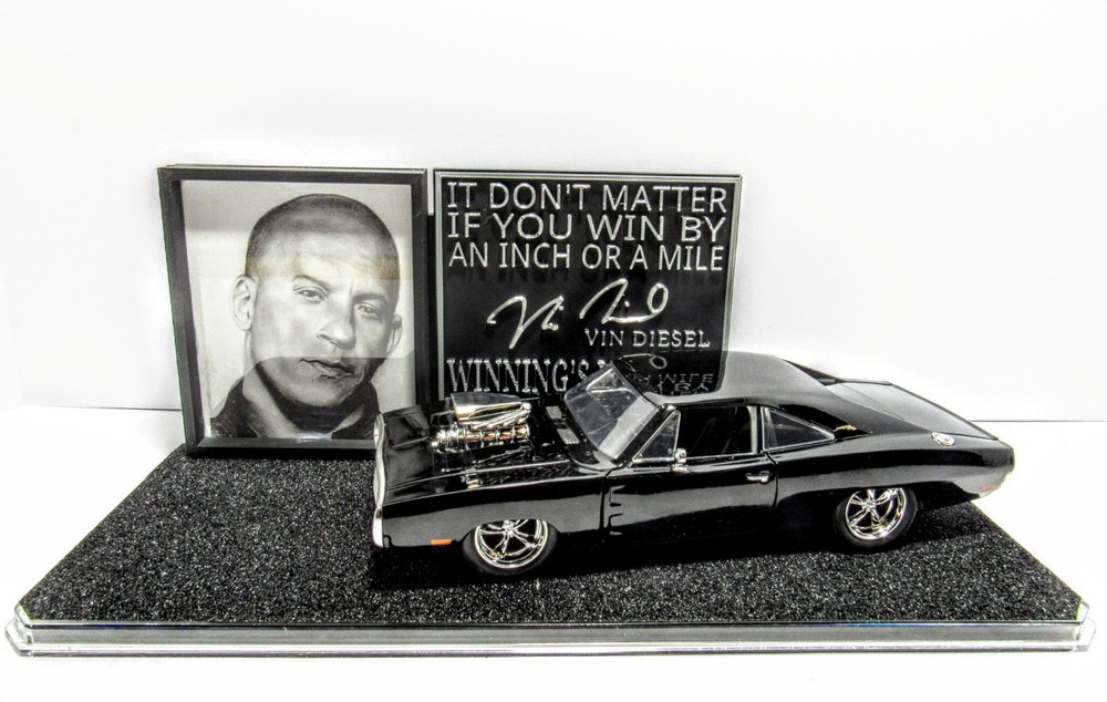 Fast and Furious 1969 Dodge  Charger  1:24 VIN DIESEL Diecast  Diorama Display
