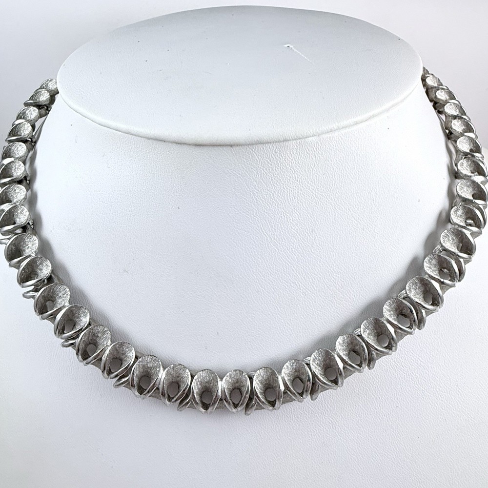Vintage STAR Signed Silver Tone Brushed & Polished Choker Necklace 17