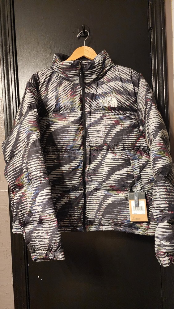 The North Face Mens 1996 Retro nuptse jacket 700 down /The Black Beta