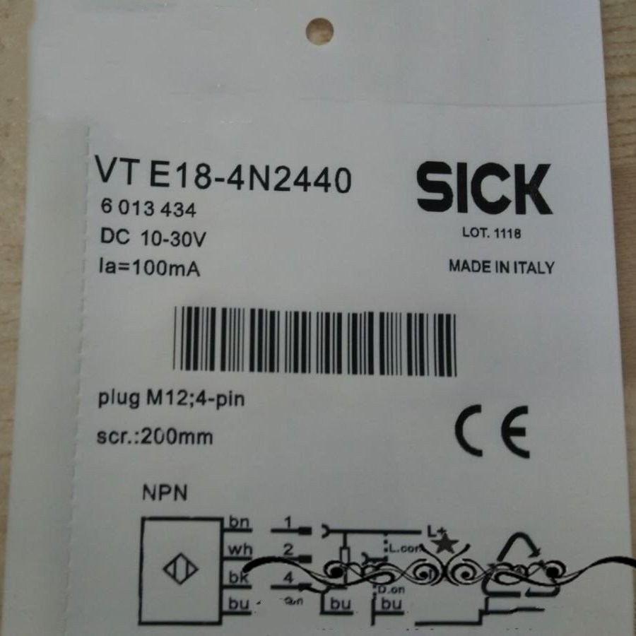 one new sick VTE18-4N2440 Photoelectric switch Fast Delivery