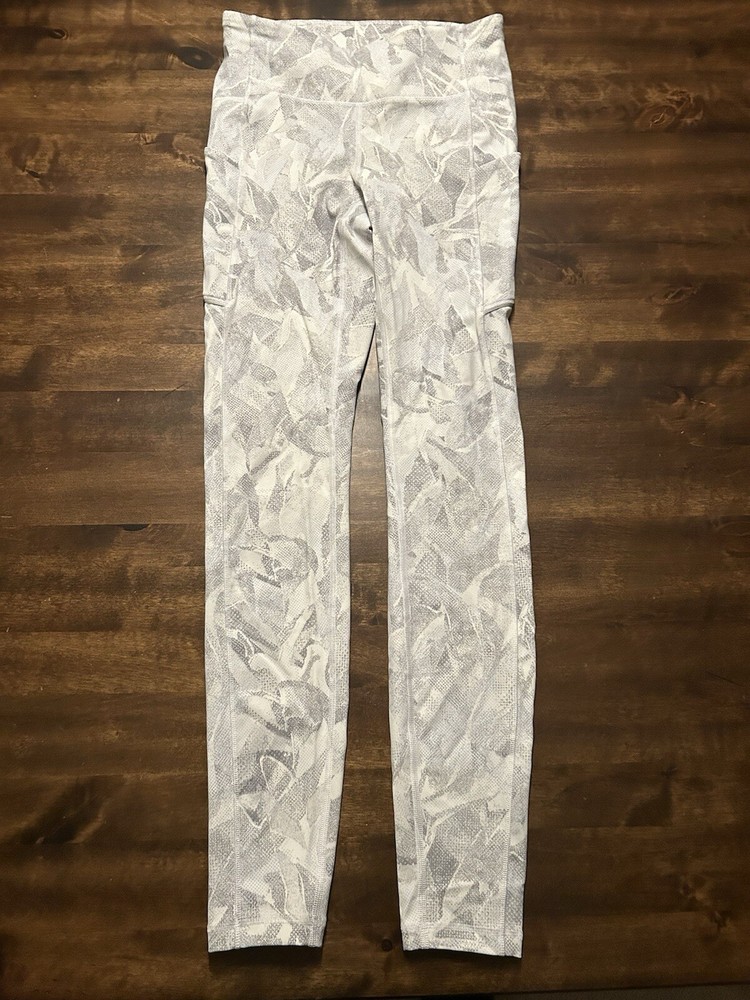 Lululemon Speed Up Tight Sz 4 28