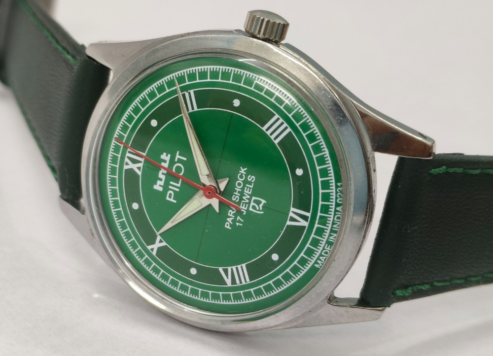 Vintage HMT Pilot Green 17 Jewels Mechanical Hand Winding Men's Wrist Watch