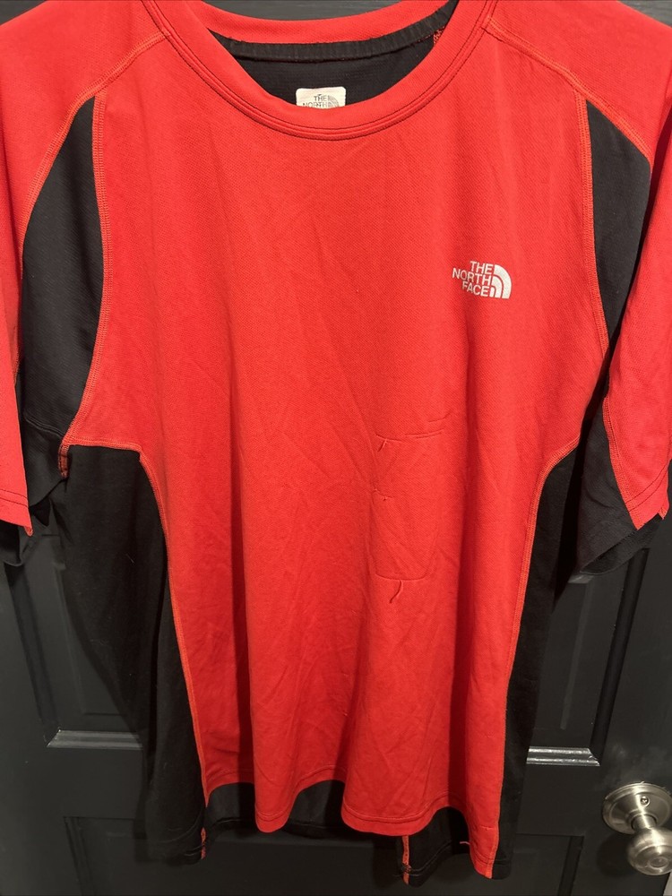 North Face Active Fit Short Sleeve Flash Dry Tee in Red Black  