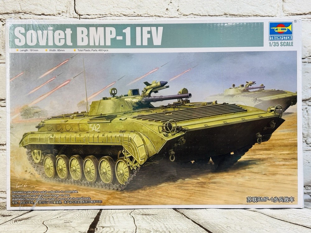 Trumpeter Soviet BMP-1 Infantry Fighting Vehicle 1/35 Scale Model Kit Sealed