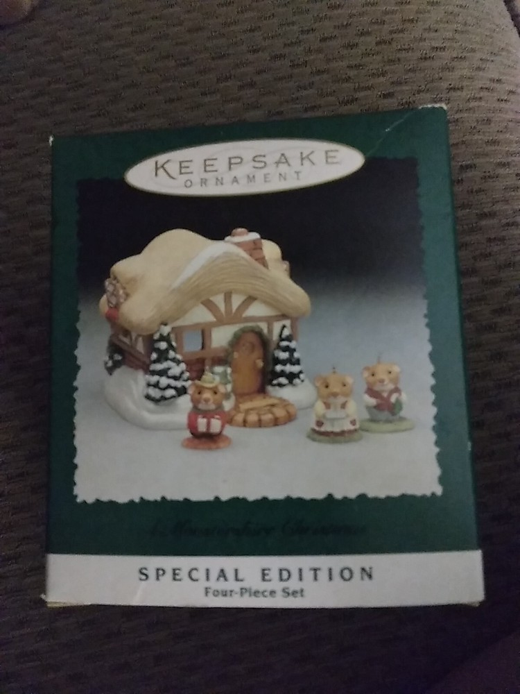 New Vintage 1995 Hallmark Special Edition Moustershire Christmas 4 Pc Set, Gift