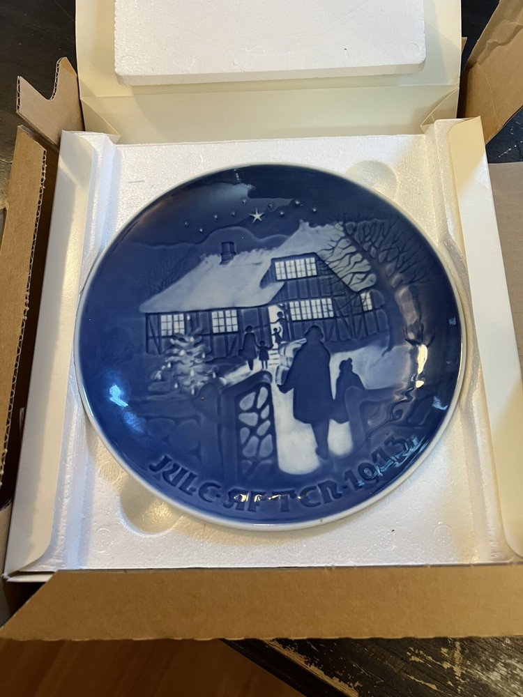 Bing & Grondahl Copenhagen Porcelain Limited Edition Christmas Plate 1973
