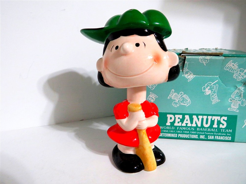 SNOOPY PEANUTS LUCY CERAMIC BOBBLEHEAD 1989 BASEBALL SERIES COLLECTIBLE