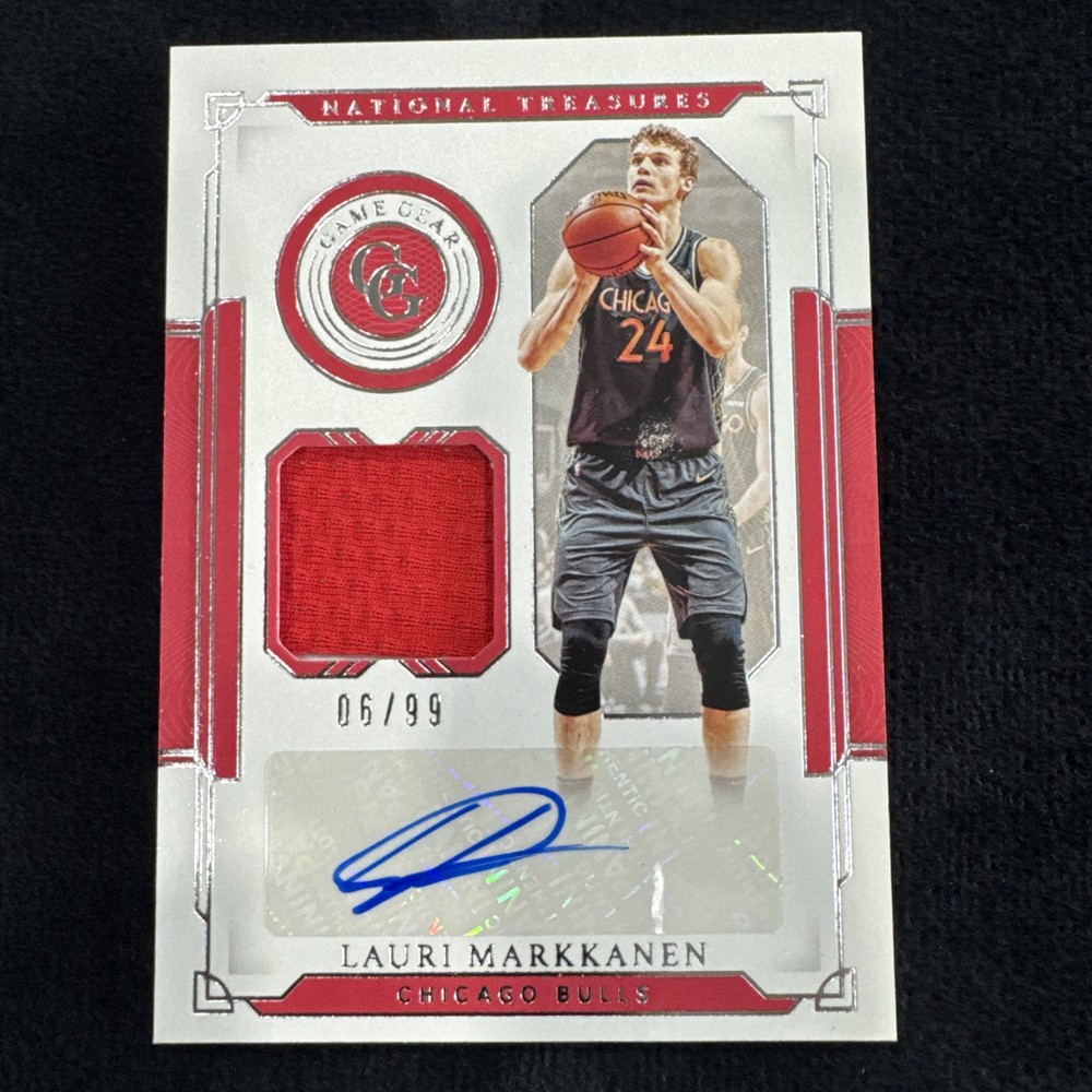 2020-21 Panini National Treasures Lauri Markkanen Bulls Game Worn Patch Auto /99