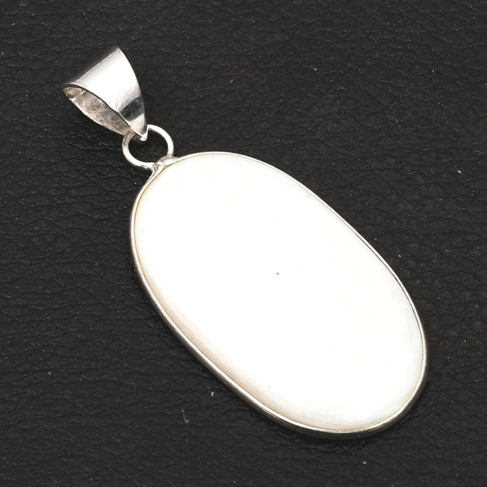 Mother Of Pearl Handmade Pendant Necklace Gift For Women 2 Inch PP-9168