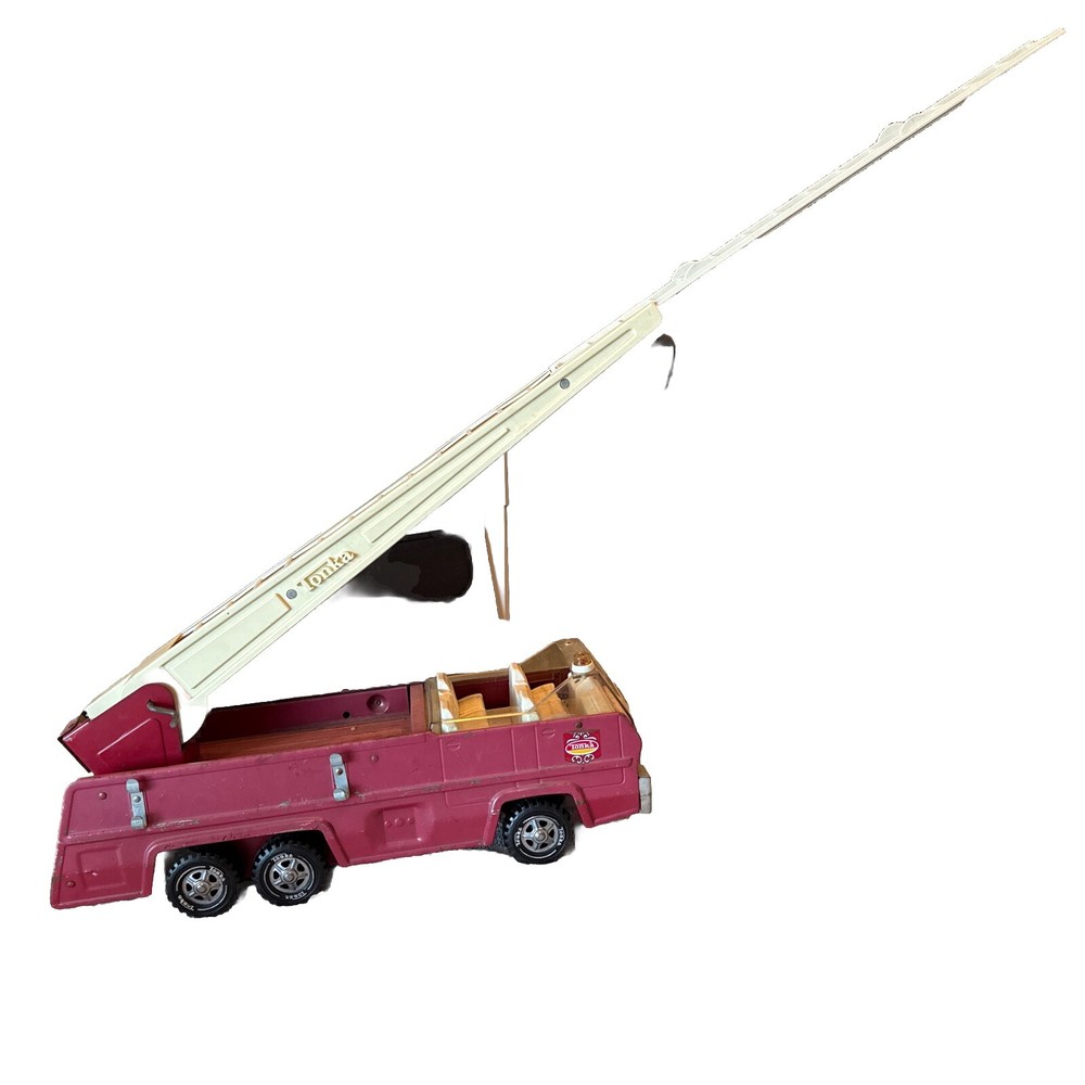 Vintage Tonka Swivel Aerial Ladder Fire Truck Pressed Steel 1970’s -1980's