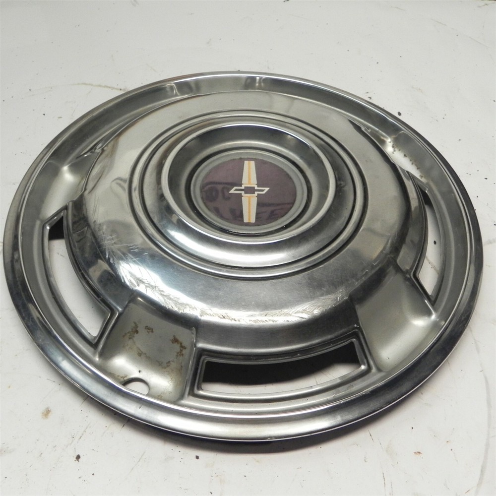 1965 CHEVROLET CHEVY CORVAIR VINTAGE 13 INCH CHROME HUBCAP WHEEL COVER