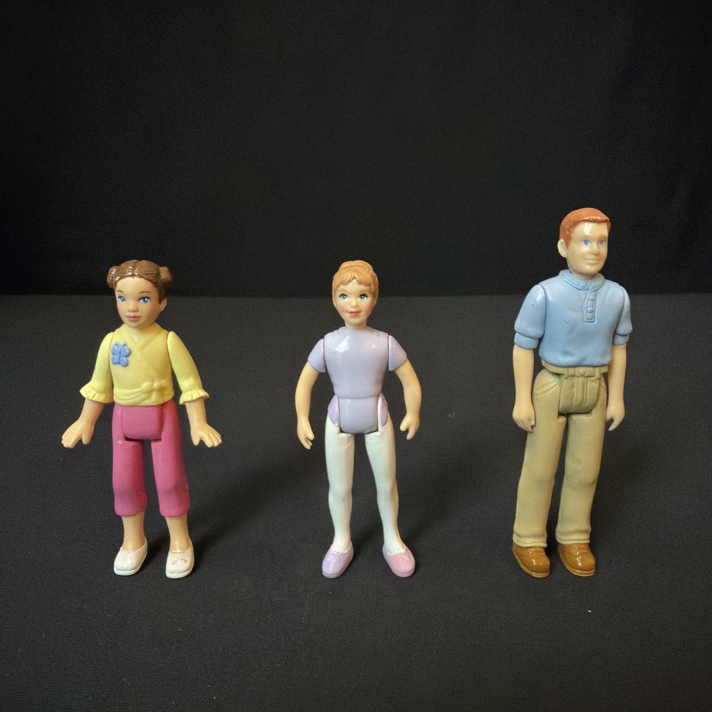 Fisher Price Loving Family Sweet Streets 3 Figures