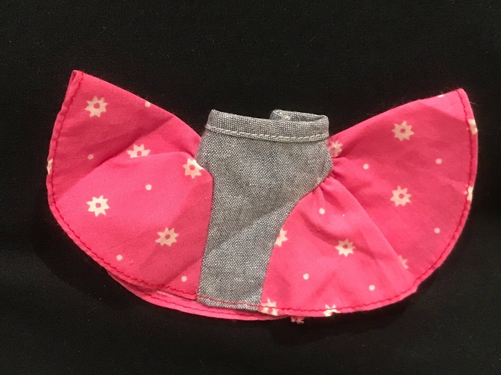 Vintage 1989 Barbie SKIPPER Doll Cool Tops Fashions #9052 Pink & Denim Skirt