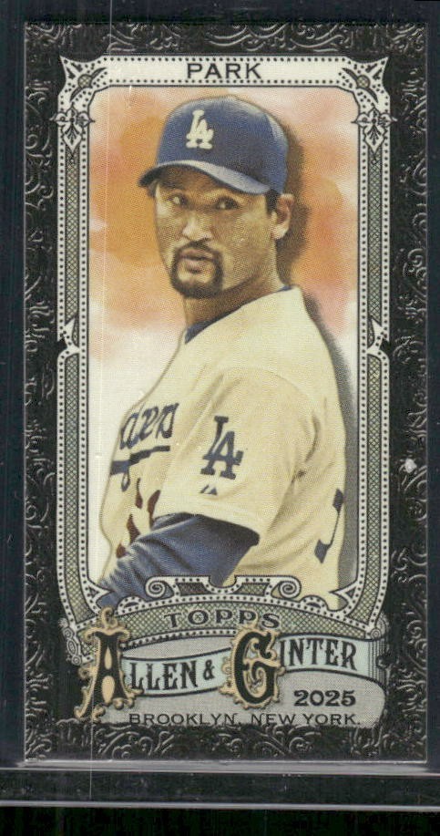 2025 Topps Allen & Ginter Chan Ho Park #12 Mini Black Border Los Angeles Dodgers