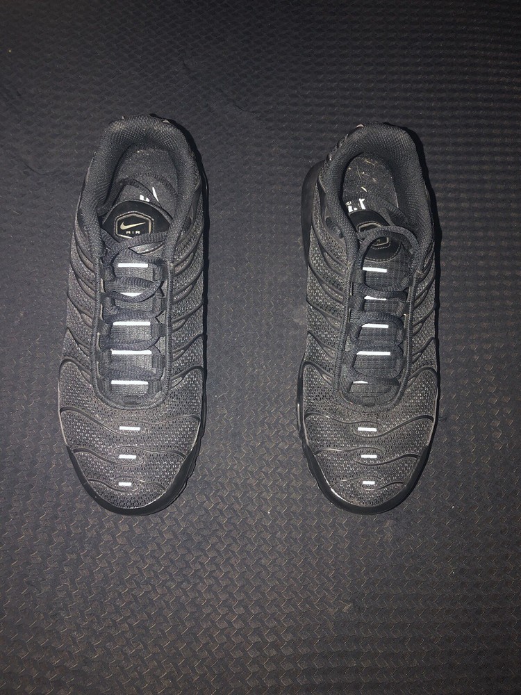 Size 8.5 - Nike Air VaporMax Plus Low Triple Black