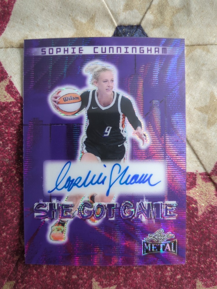 2024 Leaf Women Of Sport - Sophie Cunningham She Got Game Purple ROOKIE AUTO 1/1
