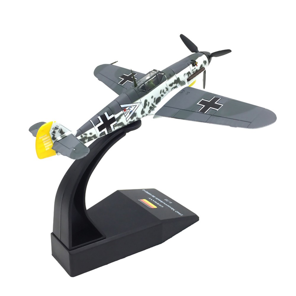 1/72 Scale Military WW2 BF109 Fighter Alloy Model With Stand Souvenir Display e