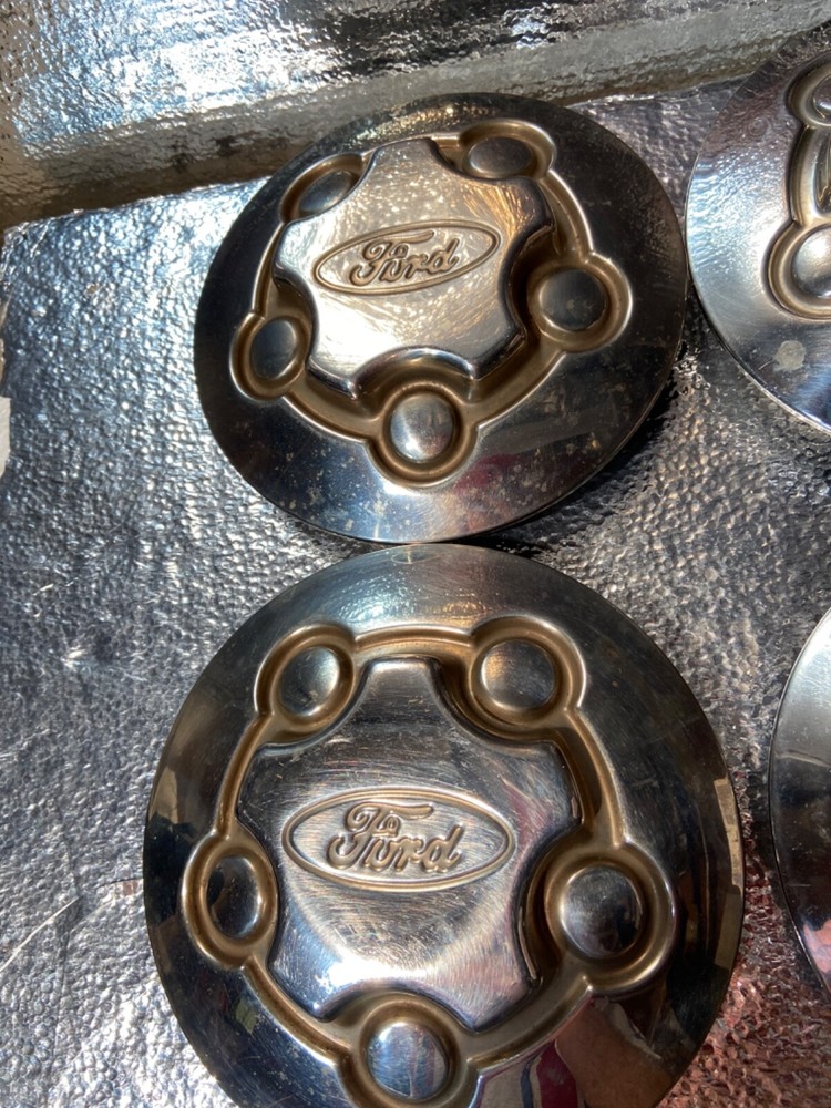 crown vic hub caps police interceptor