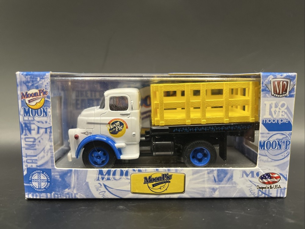 M2 Machines Limited Edition MoonPie🌙 1957 Dodge 700 COE 1;64 Diecast
