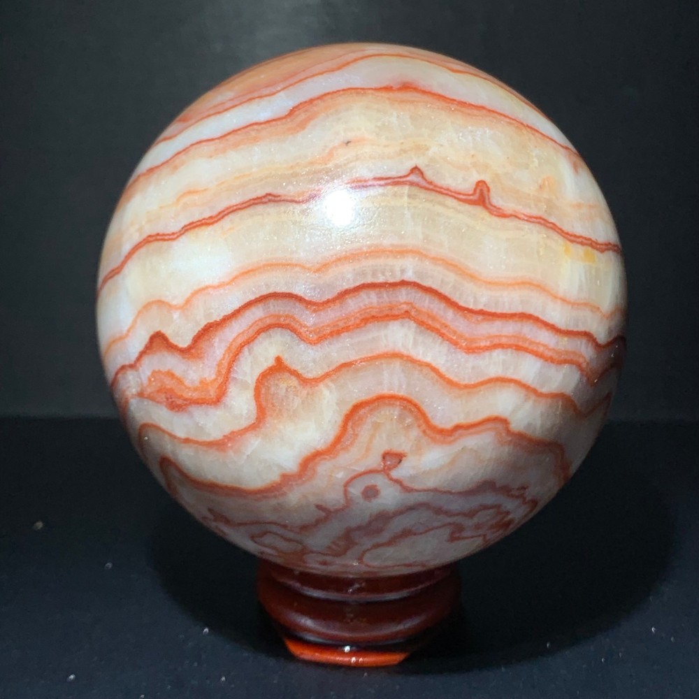 508G Natural Crystal Red Striped Stone Quartz Ball Mineral Polished Healing