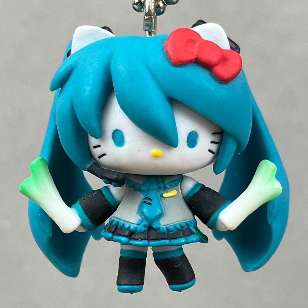 Kitan Club Vocaloid Hatsune Miku x Hello Kitty Secret Mascot Keychain Figure