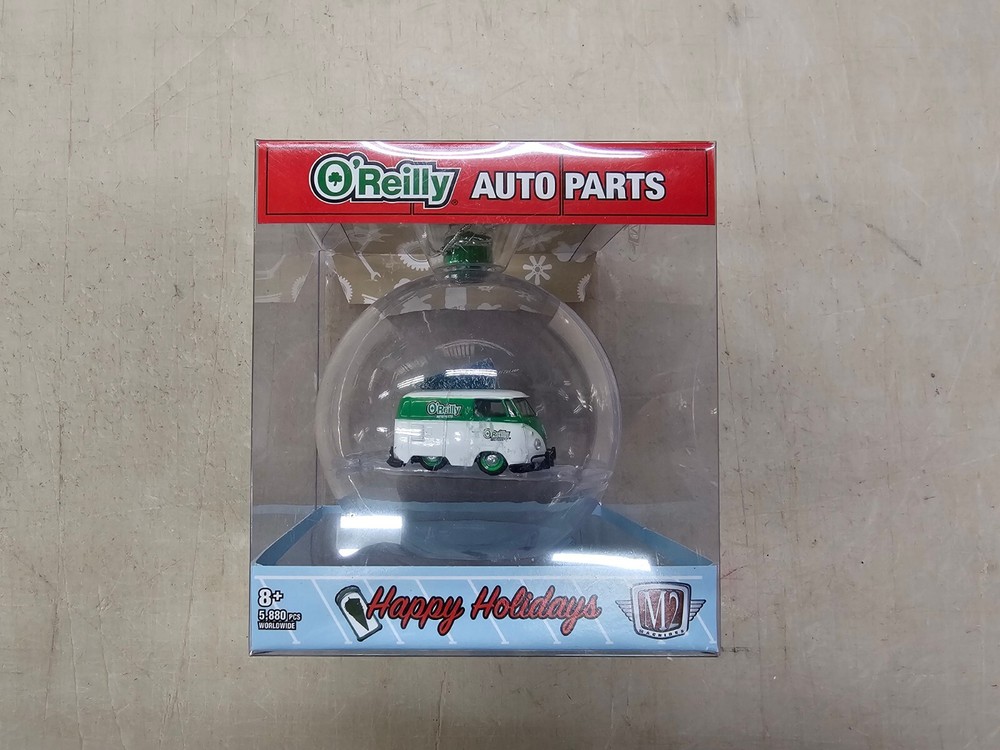 M2 Machines O'Reilly Auto Parts 2022 Happy Holidays Ford Econoline Van