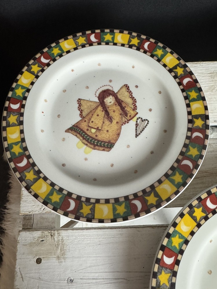 Debbie Mumm Sakura Christmas Gathering of Angels 4 Salad/Luncheon Plates 8 1/4”