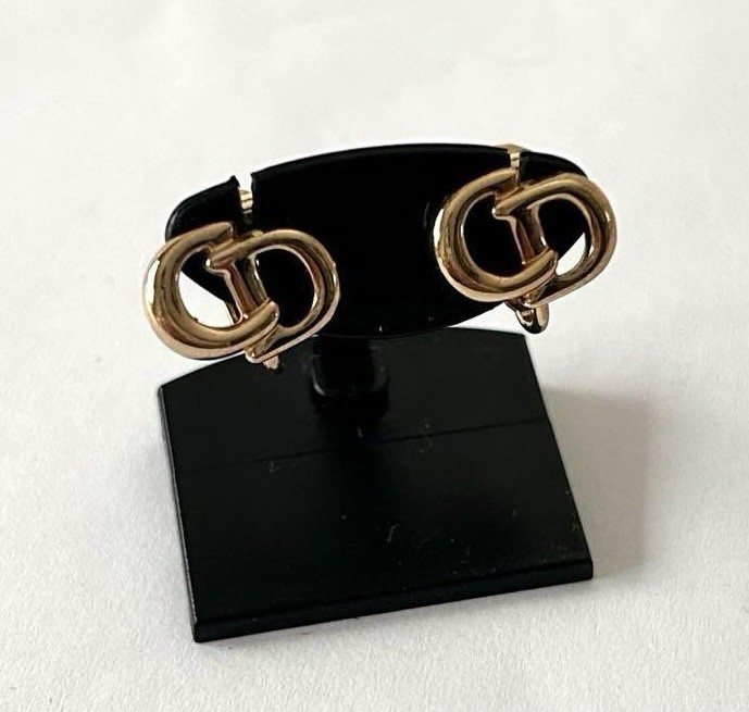 Dior Gold CD Earrings Elegant Japanese Luxury Jewelry