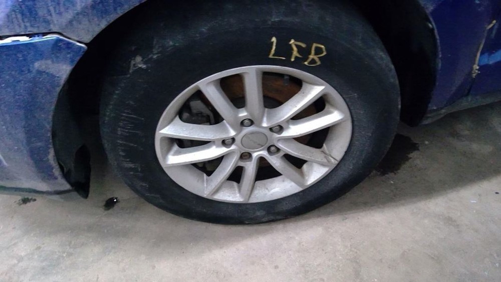 Wheel 17x6-1/2 Aluminum 10 Spoke Painted Silver Fits 13-19 JOURNEY 4249821