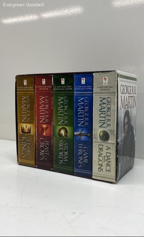 Game of Thrones 5-Book Set by George R.R. Martin - A Song of Ice & Fire