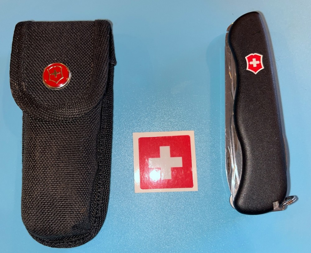 Victorinox Fireman 111mm,with victorinox sheath, top quality
