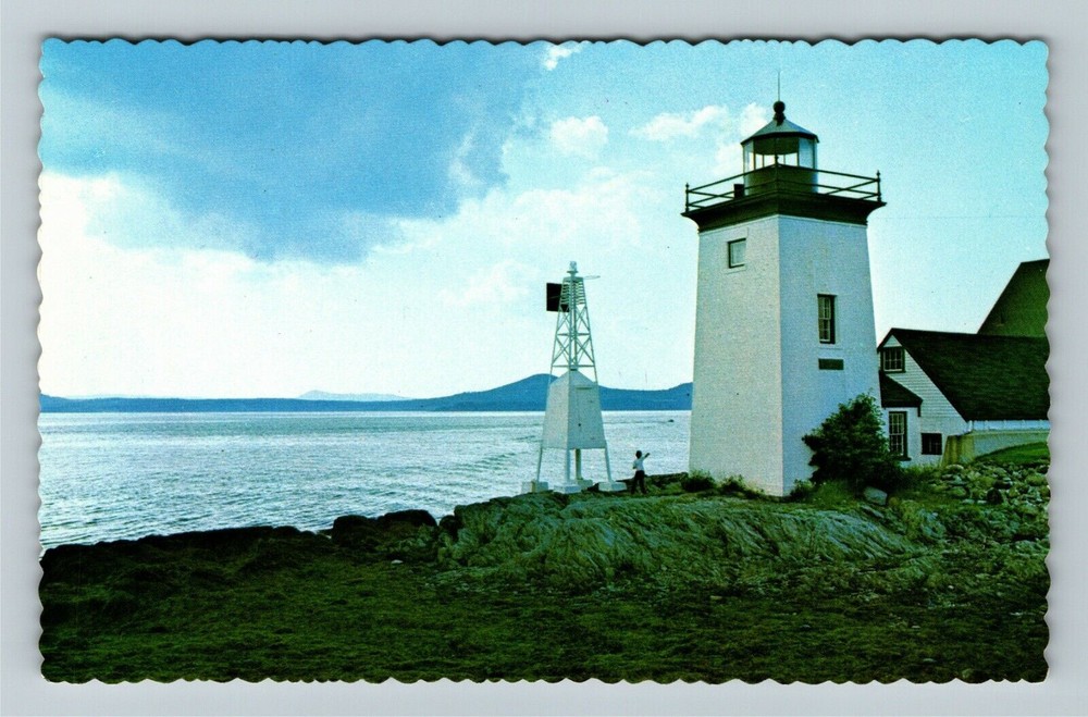 Islesboro Island ME-Maine, Islesboro Lighthouse Vintage Souvenir Postcard