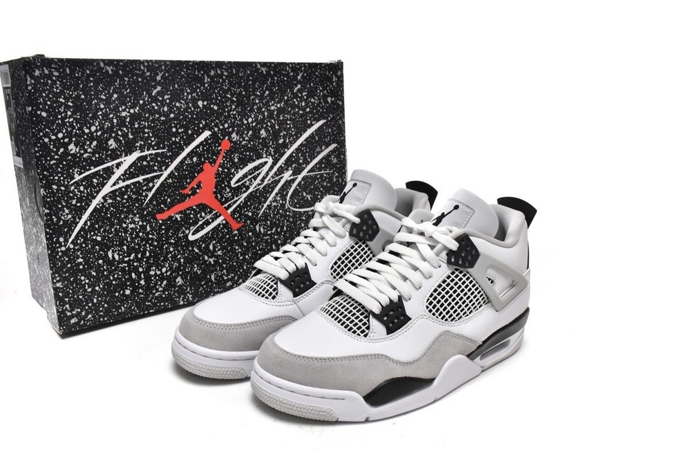 Size 7 - Jordan 4 Retro Mid Military Black