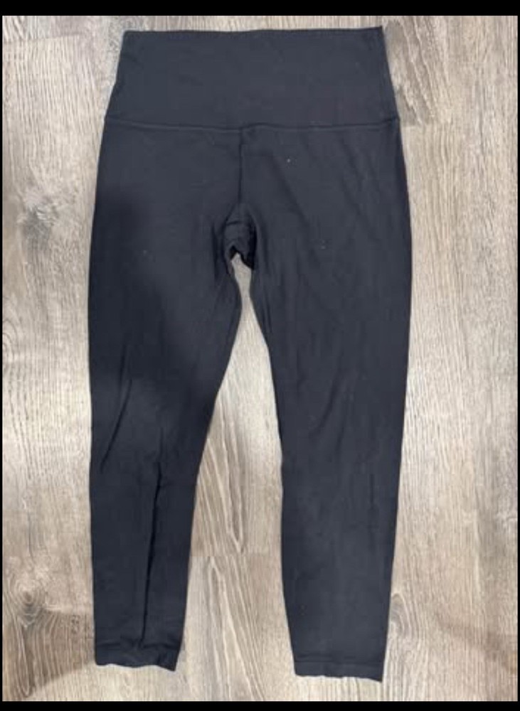 Lululemon Black Athletica Leggings for All-Day Comfort