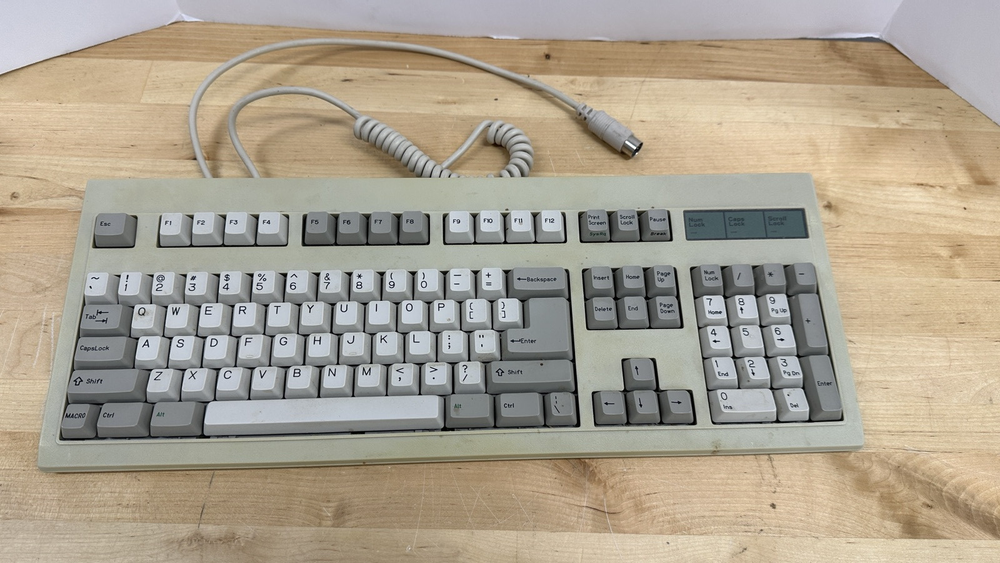 TESTED BTC-53 Mechanical Keyboard 5DIN 5339R-0 WORKS