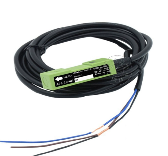 1PCS NEW FIT FOR KOYO proximity switch APS4-12U-E-2242(BO)