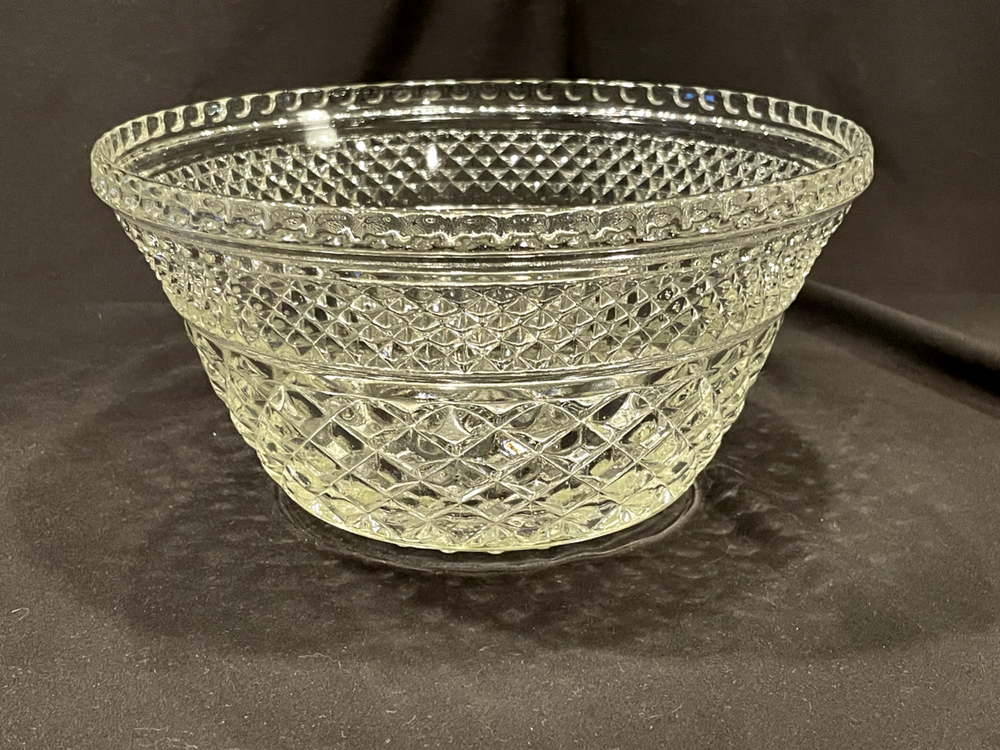 VINTAGE ANCHOR HOCKING Wexford Punch/Salad Bowl 9.5