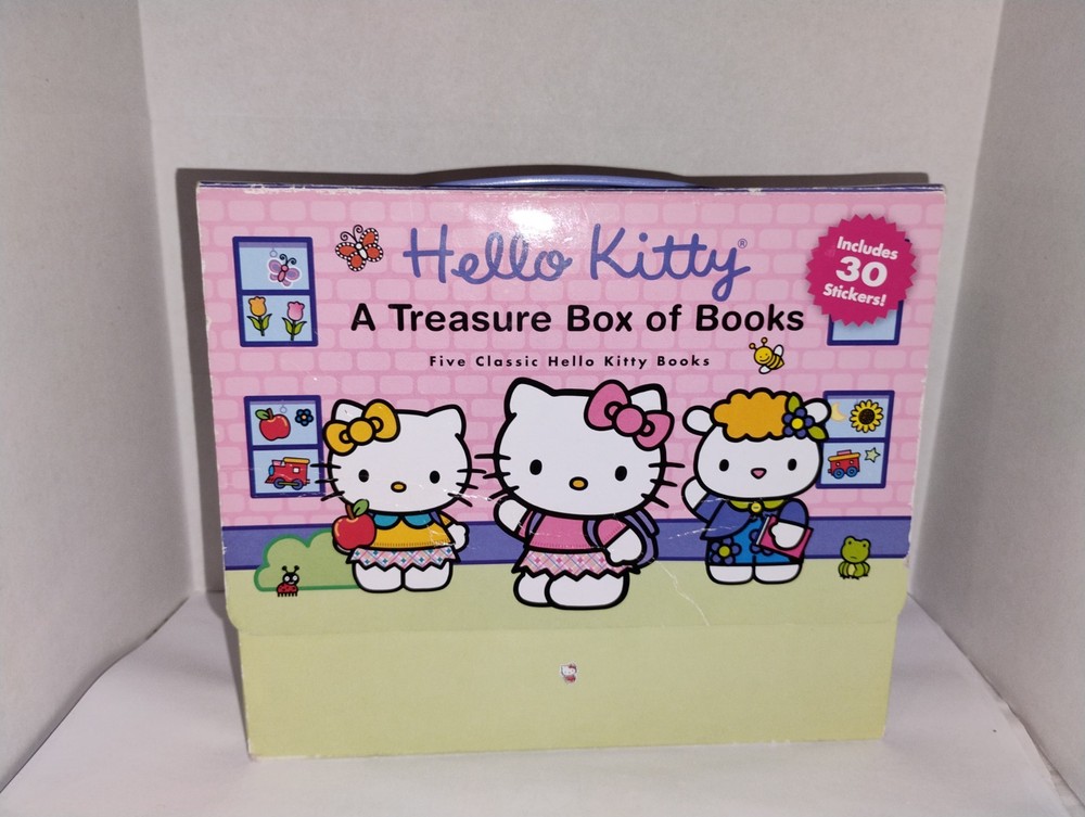 Hello Kitty A Treasure Box Of Books Set READ