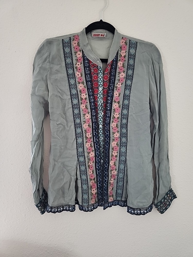 JOHNNY WAS Women’s Size XS X-SMALL Button-Up Top Blouse Mint Floral Embroidered