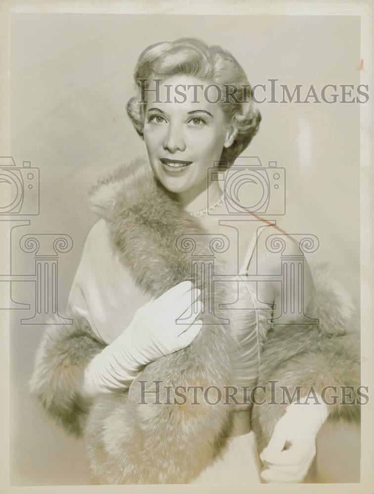1956 Press Photo Dinah Shore, NBC-TV Singing Star - kfx29541