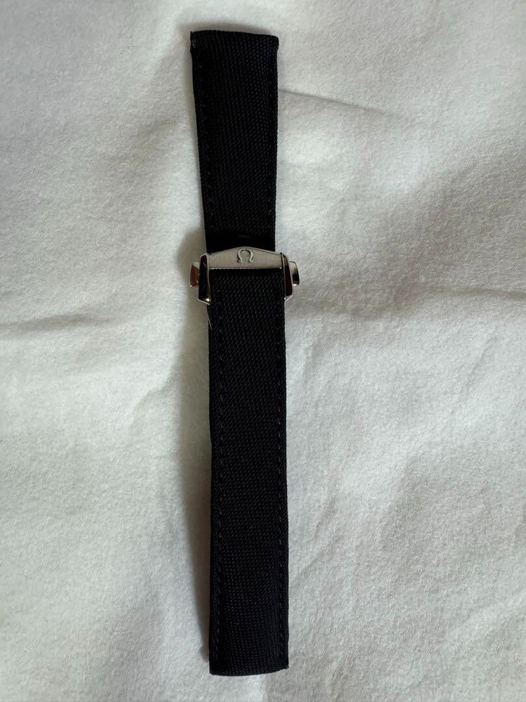 OMEGA Speedmaster Professional Japanese Fabric Strap