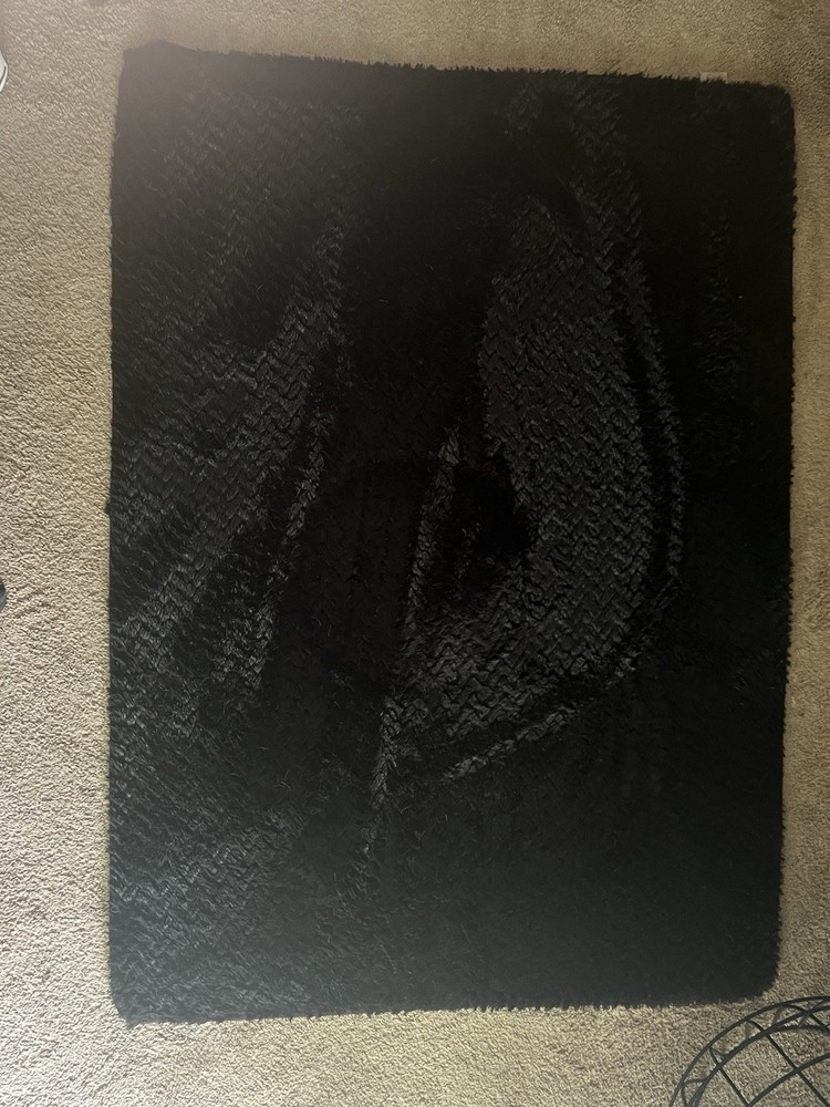 Soft Plush Black Shag Rug