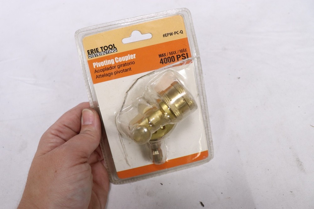 Erie Tools 120 Degree Pivoting Brass Quick Connect Coupler 1/4