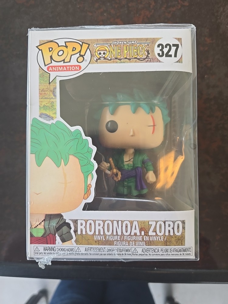 Funko Pop One Piece Roronoa Zoro 327 with Box Protector