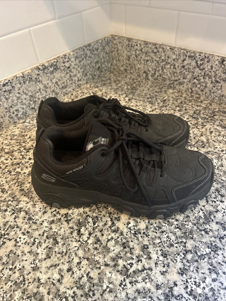 Skechers Outdoor Sportswear Size 8