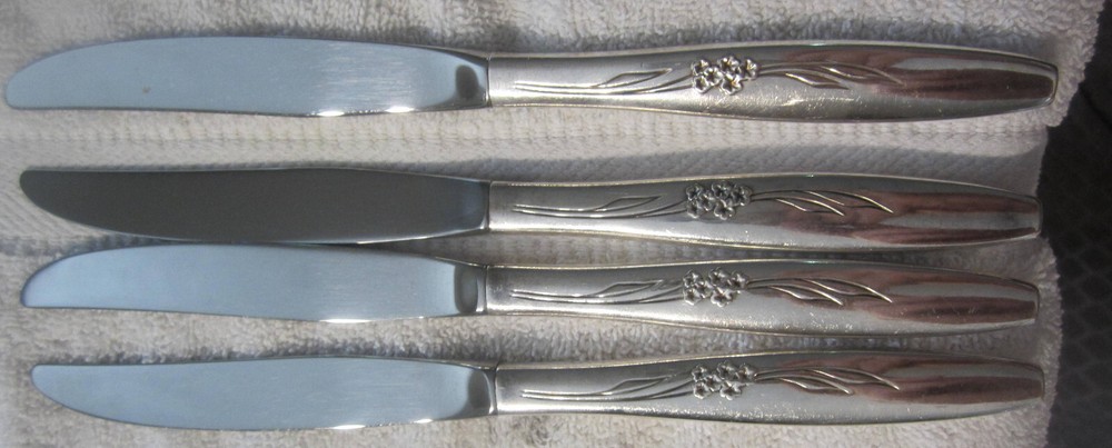 4 lot Oneida Community Silverplate ENCHANTMENT,gentle rose Dinner Knives VTG